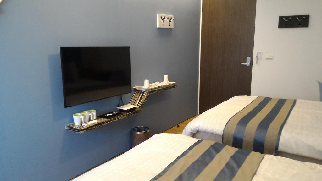 Eight View Hotell Luodong Exteriör bild
